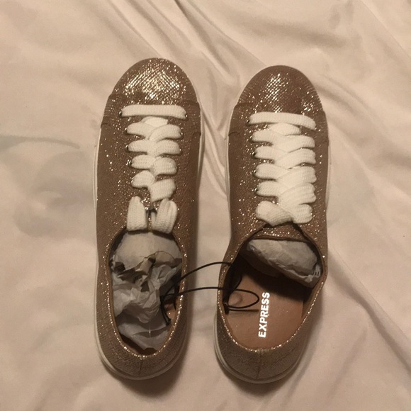 Express Shoes - 🌸 Express Sneakers - Gold Glitter